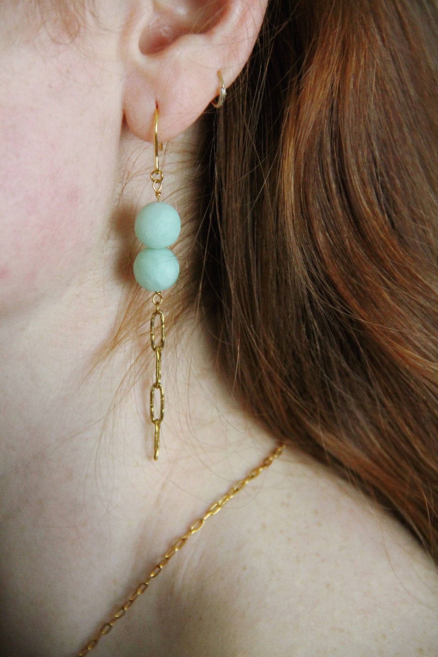 AVA bead earrings - Pearly light blue